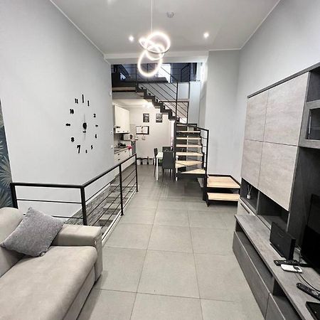 Modern Loft Center Of Turin + Jacuzzi 30M Metro Apartamento Collegno Exterior foto