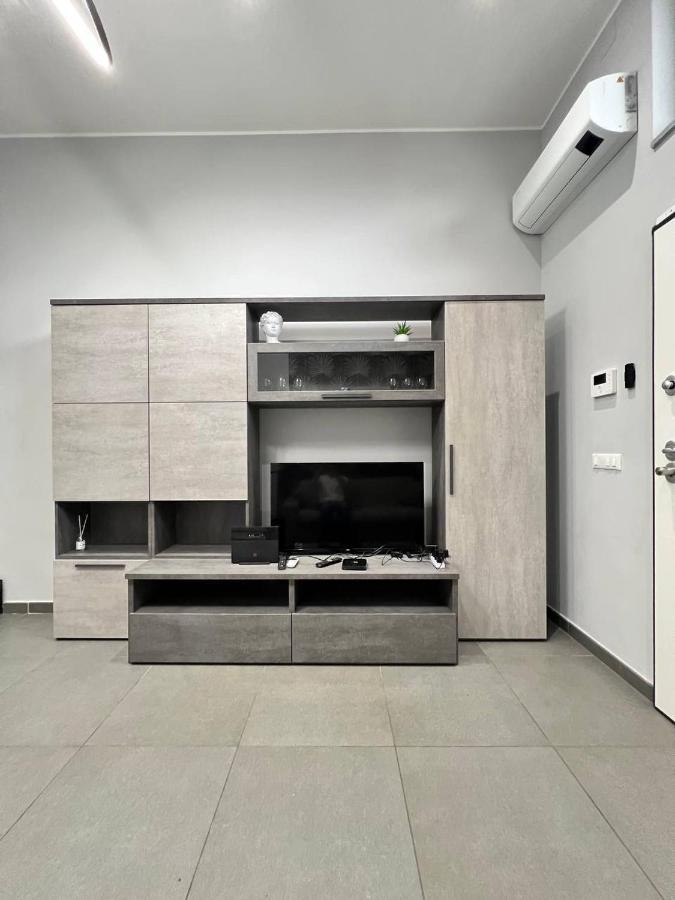 Modern Loft Center Of Turin + Jacuzzi 30M Metro Apartamento Collegno Exterior foto
