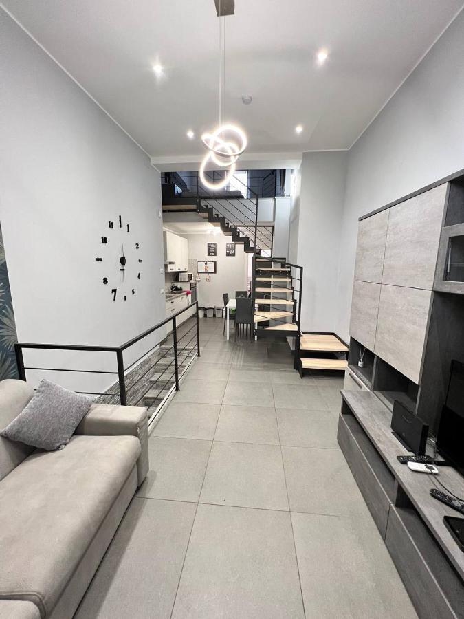 Modern Loft Center Of Turin + Jacuzzi 30M Metro Apartamento Collegno Exterior foto