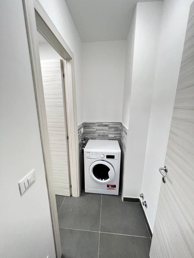 Modern Loft Center Of Turin + Jacuzzi 30M Metro Apartamento Collegno Exterior foto